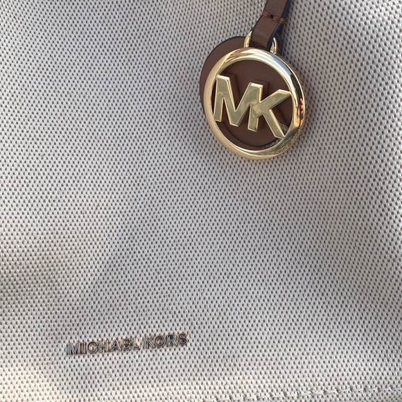 MICHAEL Michael Kors - Picture 2 of 16